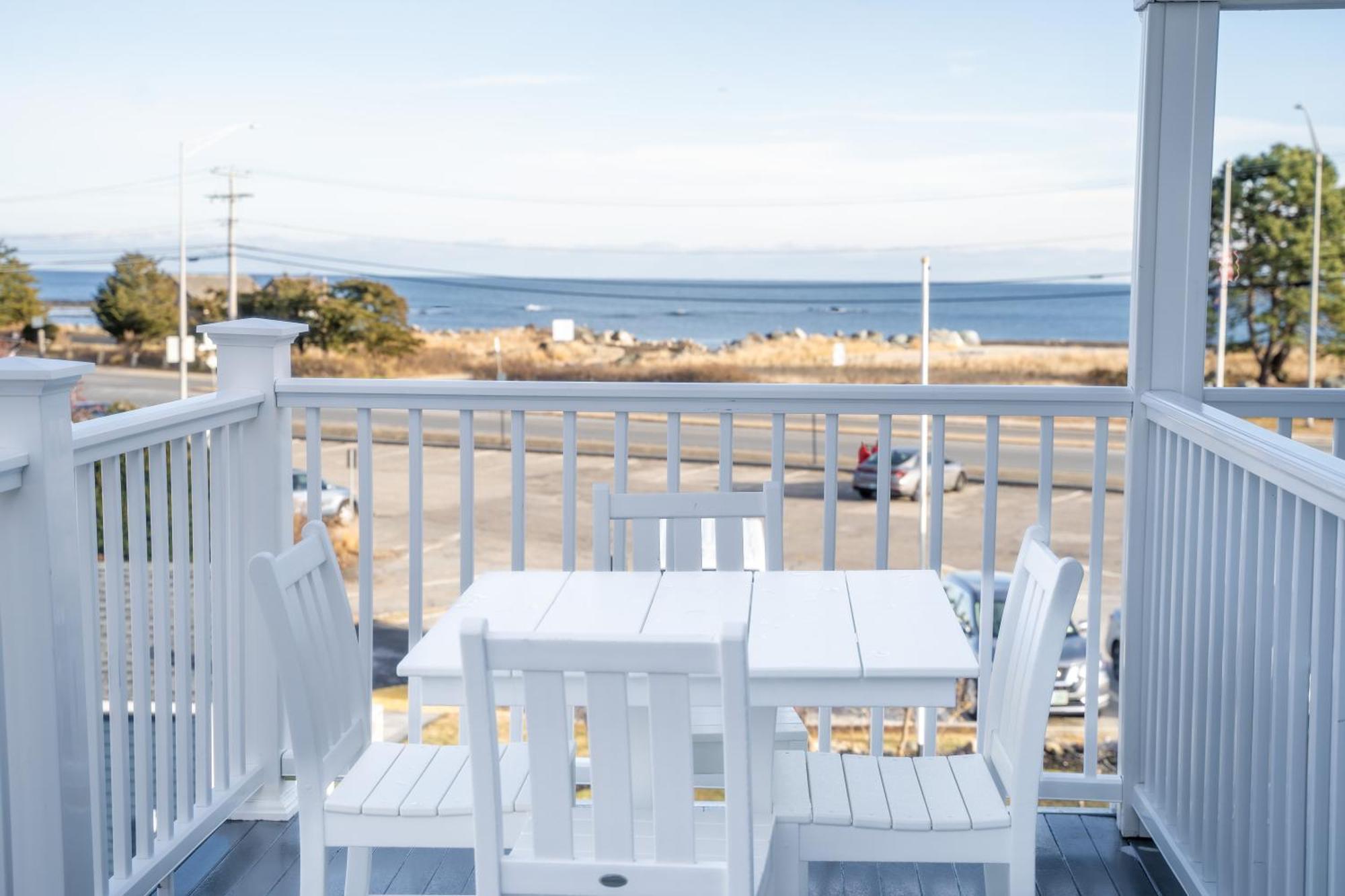935 Ocean, A Beachside Inn Hampton Extérieur photo